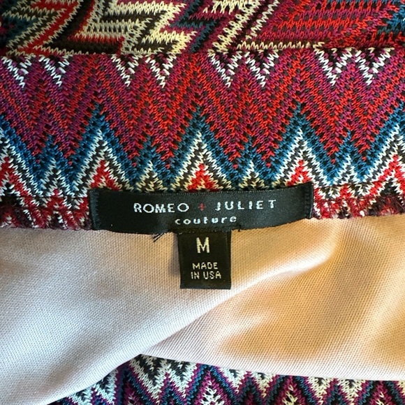 Romeo+Juliet Couture lined knit mini skirt chevron stripe invisible side zipper - Picture 5 of 7